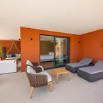 Vale Hotel