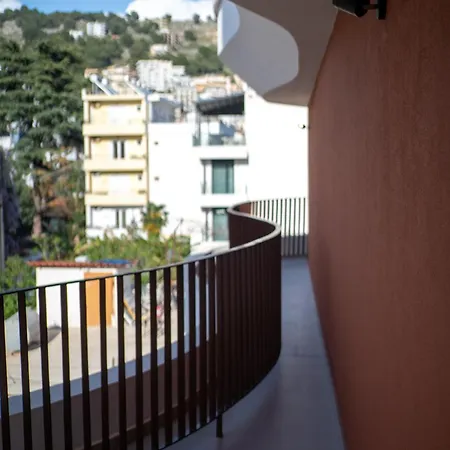Vale Hotel Sarande