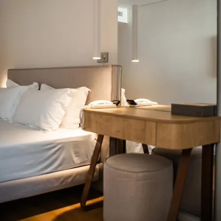 Vale Hotel Sarande