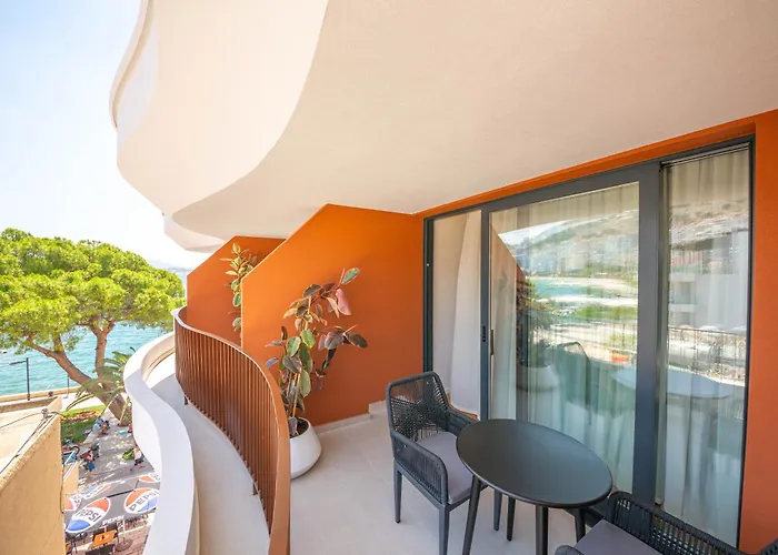 酒店 Vale Sarandë