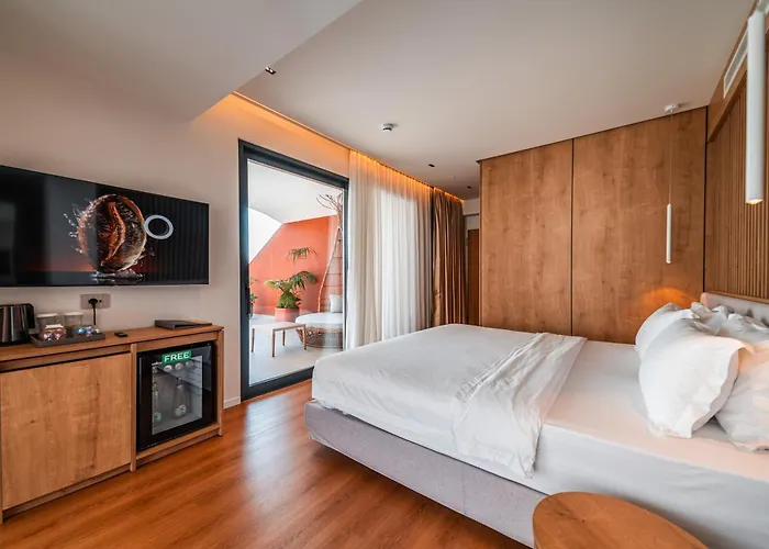 酒店 Vale Sarandë