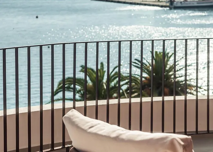 酒店 Vale Sarandë